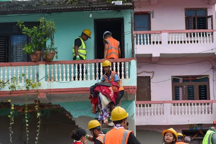 Chine : un séisme de magnitude 7 fait au moins 16 morts au Tibet
