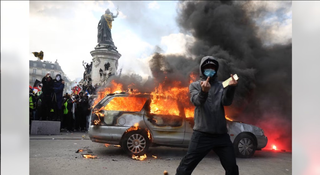 «Plus de 500'000»: participants Une journée de manifestation en France émaillée de scènes de chaos