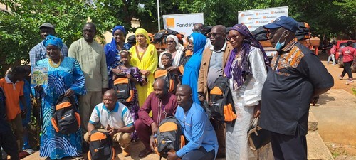 2ème Édition de Orange Kalan Kits Lancée à l’École Fondamentale Oumar Doumbia