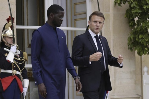 La demande d'aide sécuritaire à la France pour les Jeux Olympiques de la Jeunesse à Dakar suscite l'inquiétude au Sénégal