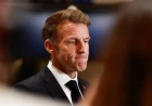 Macron critique Trump pour avoir instrumentalisé les émeutes en France à des fins électorales.