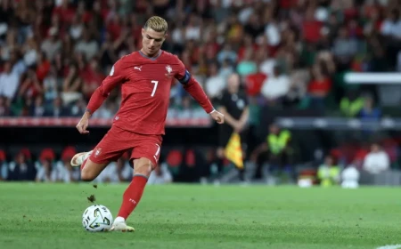 Ronaldo pressenti pour un retour en sélection portugaise après sa brouille avec le sélectionneur.