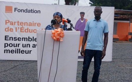 Le Ministre Sy Savané inaugure la première «  École Orange » à Sikoro dans le 1er Arrondissement de Bamako