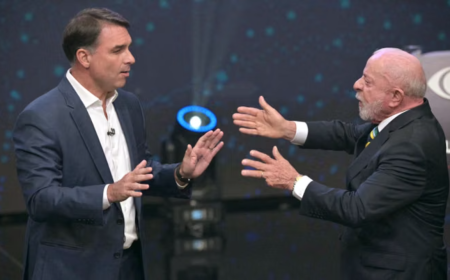 « Corrompu », « clown » : au Brésil, le premier débat entre Lula et Flavio Bolsonaro a viré au pugilat