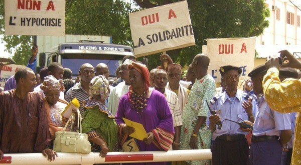 Sommet alternatif citoyen à Ouéléssébougou en contrepoint au 27ème  Sommet Afrique-France :   Les altermondialistes exigent l’annulation des accords de libre-échange