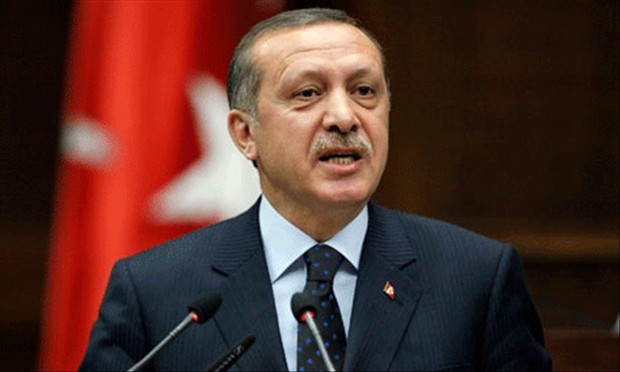 Erdogan dit avoir appelé le footballeur Ozil et salue son retrait de la sélection allemande