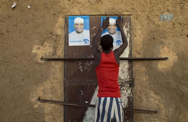Mon Regard :  La fanfaronnade politique à quelques mois des élections présidentielles