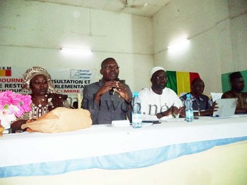 L’honorable, Me Zoumana N’tji Doumbia à propos de la procédure d'examen du projet de loi portant révision de la constitution : « La Commission des lois a procédé à l'organisation des séances d'écoute de 400 personnes ressources au Mali… »
