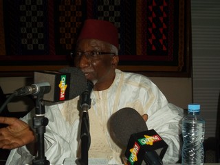 Une figure emblématique du Mali nous quitte : Moussa Balla Coulibaly repose désormais au cimetière de Sabalibougou