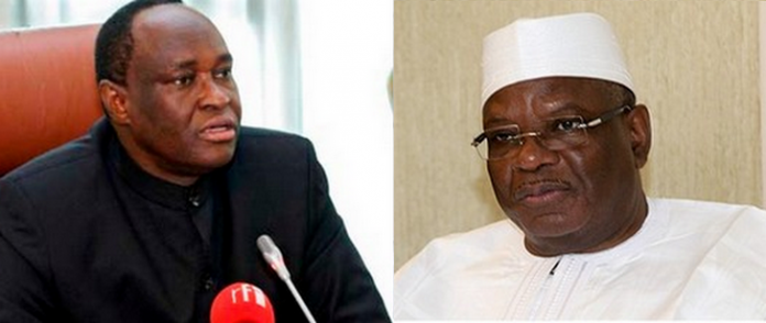 Son Excellence Ibrahim Boubacar Keita et Tiebilé Dramé (D-G)