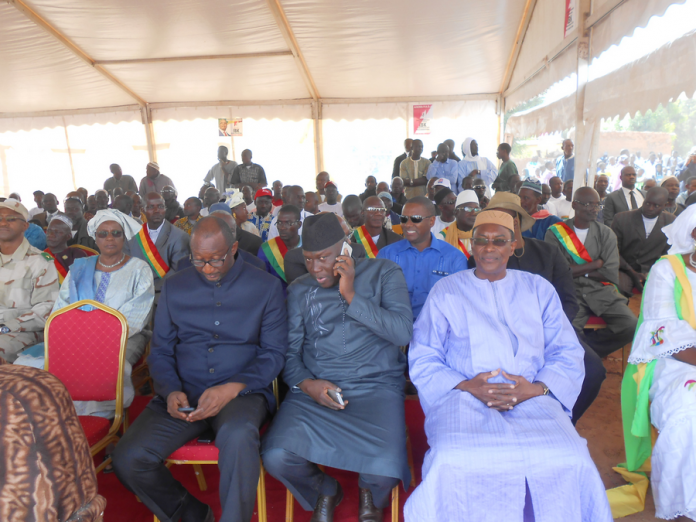 IBK-Baraouéli1 L'acceuil du président IBK à Baraouéli lors de sa première journée de visite dans la région de Ségou
