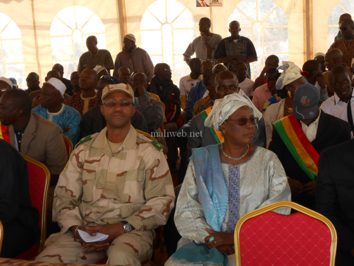 IBK-Baraouéli7 L'acceuil du président IBK lors de sa première journée de visite dans la région de Ségou