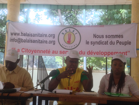 Naissance du balai sanitaire au  Mali : « Pour nous, le Mali passe avant tout ! »