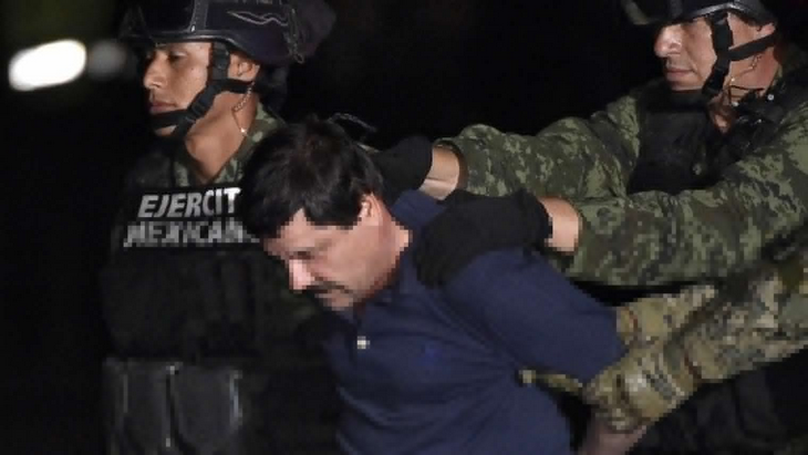 El Chapo: l'extradition vers les Etats-Unis prendra "au moins un an"