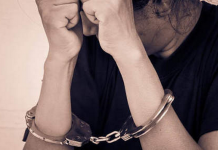 "J'ai été violée par 110 hommes en 22 h": une esclave sexuelle raconte