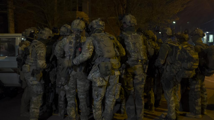 Attaque à Ouagadougou: assaut des forces spéciales en cours