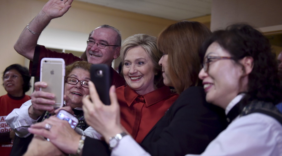 Coude À Coude : Hillary Clinton remporte (de peu) le Nevada