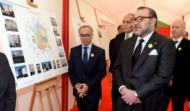 En visite à Orly :  Le Roi Mohammed VI se rend au consulat du Maroc
