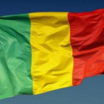 Processus de paix : Un chef touareg hisse le drapeau malien dans la région de Tombouctou