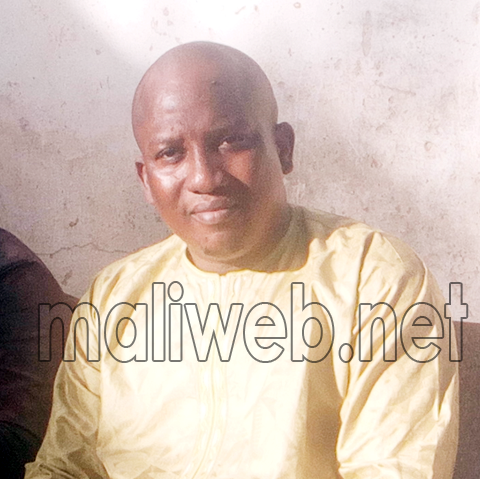 El Hadj Oumar Abdou Touré, président de l'association Kaoural renouveau : "C'est par la faute de Moussa Mara que la commune IV est aujourd'hui un dépotoir"