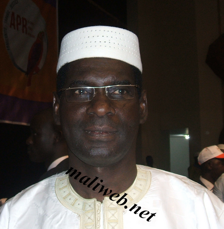 Conférence nationale de l’Alliance Pour la République :  Dr Moussa Alassane Maiga du RpDM arrive