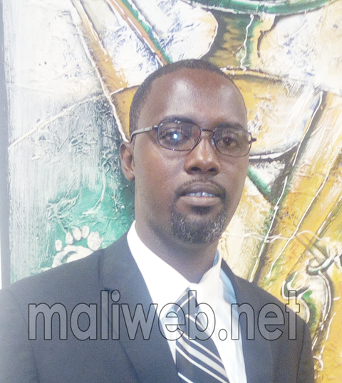 Exposition vente galerie pour un jour : Des œuvres de l'artiste plasticien Mamary Diallo à la représentation de la Banque mondiale au Mali