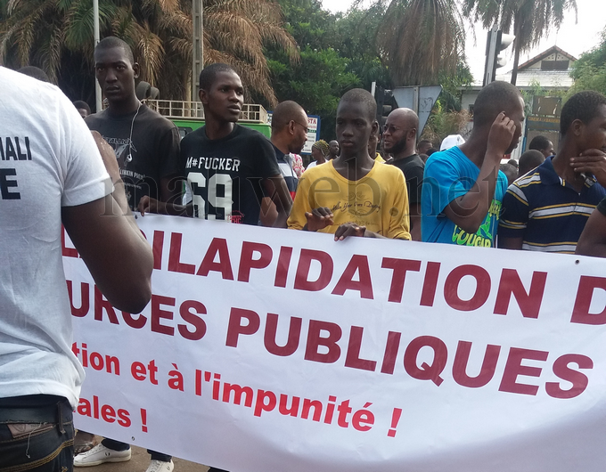 Edito : démonstration de force
