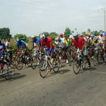 Quatre cyclistes valeureux reçus par le Ministre Housseini A.