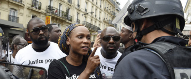 La famille d'Adama Traoré va porter plainte pour violences volontaires