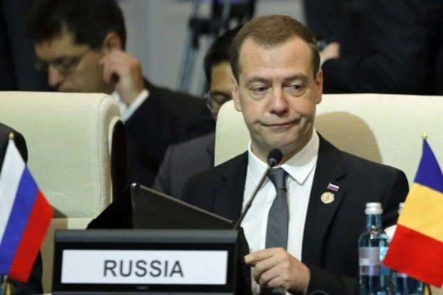 Russie: 160.000 personnes demandent la démission de Dmitri Medvedev