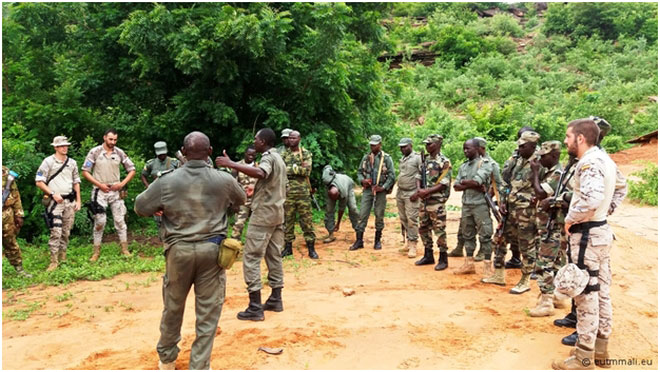 passation de commandement  à l’EUTM-Mali : Le commandement change pour le même objectif.