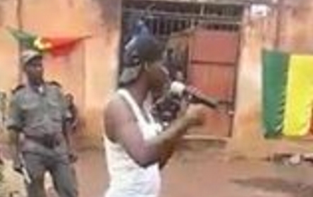 Geste de solidarité en faveur des détenues, malades et personnes démunies : Les humoristes Petit Guimba N°1, N°2, Souké et Sidiki du Burkina Faso font parler leur cœur