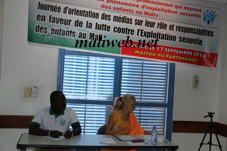 Lutte contre l’exploitation sexuelle des enfants au Mali : Les hommes des médias s’engagent auprès des défenseurs des enfants