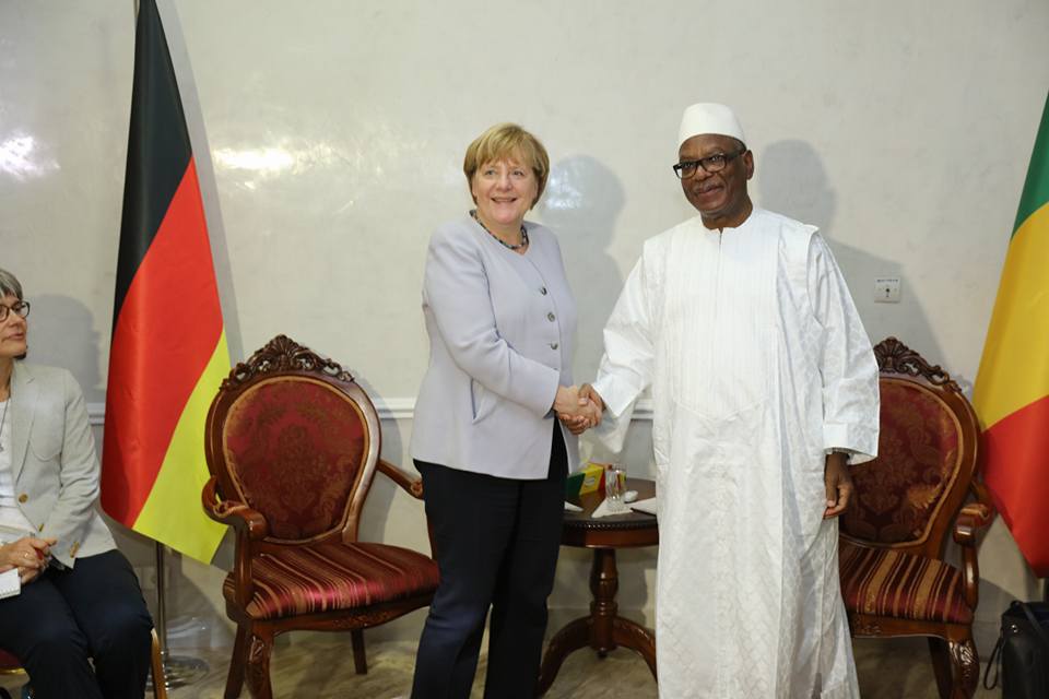Mali: coopération, développement et migrations au menu de la visite de Merkel