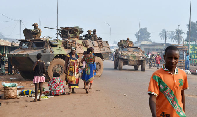Fin de « Sangaris » : Paris veut dégager des moyens pour d’autres opérations militaires