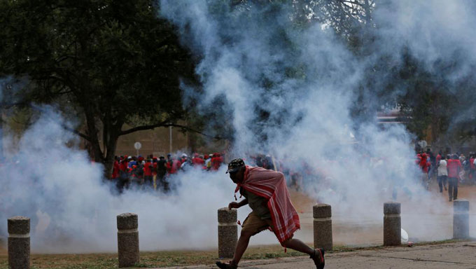Afrique du Sud: les appels à la démission du président Zuma se multiplient