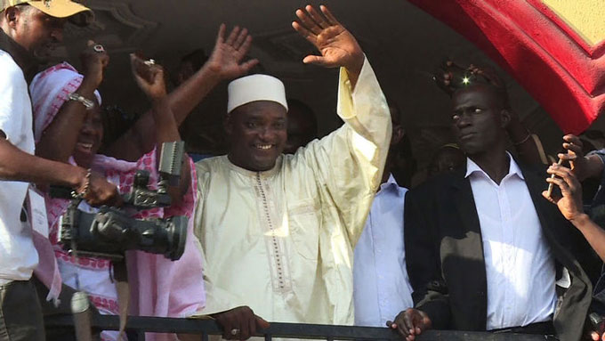 Investiture du nouveau président  Adama Barrow aujourd’hui :  : La CEDEAO réussira-t-elle à imposer la Constitution Gambienne à Jammeh ?