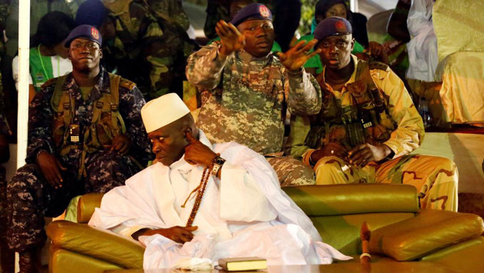 Présidentielle gambienne: Yahya Jammeh reconnaît sa défaite