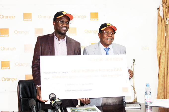 Can Total Gabon 2017 : Orange-Mali offre 100 millions Fcfa à la Femafoot  pour accompagner les Aigles du Mali