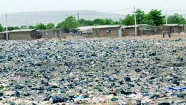 Un vrai cauchemar : Bamako en cours de se noyer dans les sachets plastiques