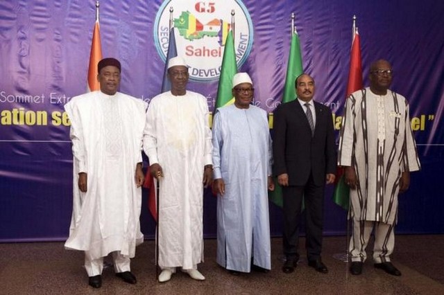 Le président tchadien Idriss Deby lors du point-presse de la conférence des chefs d'Etat des pays du G5 Sahel :  "Avec seulement 10% des moyens des occidentaux déployés au sahel,   nous pouvons lutter contre le terrorisme dans notre région"