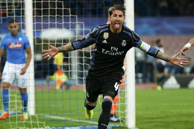 Un Real Madrid record rejoint les quarts de finale de la C1 après sa victoire à Naples