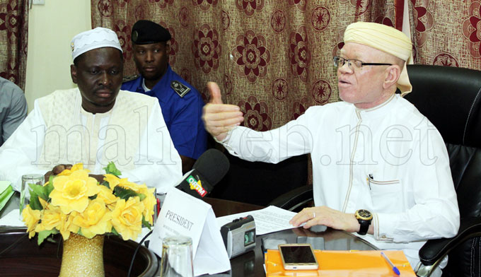 Le ministre Thierno Hass Diallo hier  à la 12eme session du conseil d'administration de la maison du hadj : "Je n'ai aucun problème avec les agences privées. Je suis tout simplement en mission"