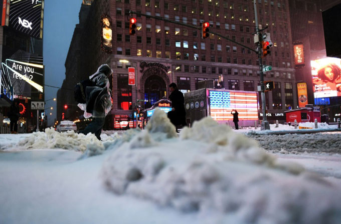 Tempête de neige sur le nord-est américain, transports quasi-paralysés