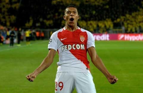 Ligue des champions: Monaco bat Dortmund 3 à 2