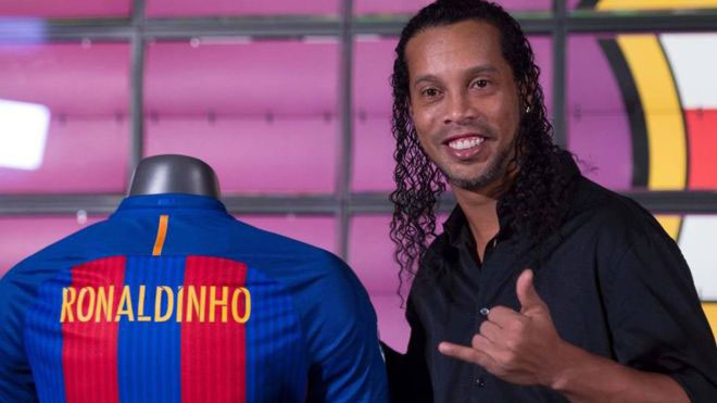 Musique : Ronaldinho sort un single