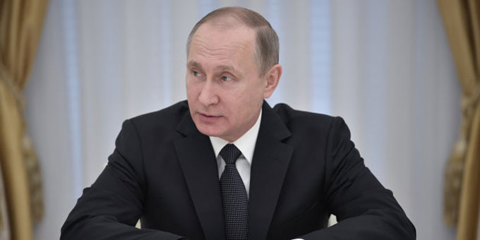 Poutine dénonce une "agression contre un État souverain" en Syrie