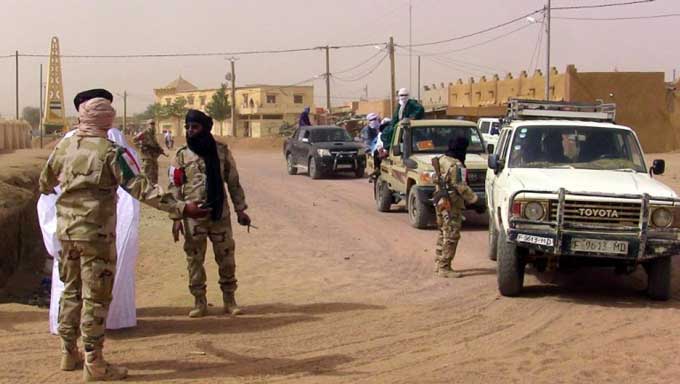 Barkhane opère contre la CMA à Ménaka : plusieurs personnes arrêtées