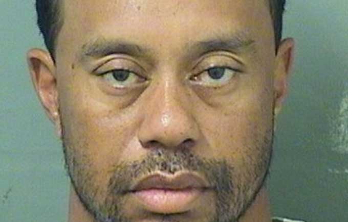 Arrêté pour conduite sous influence, Tiger Woods a passé la nuit en cellule de dégrisement