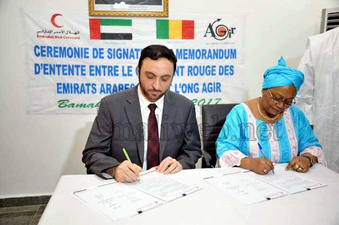 Pour plus de bonheur des maliens   :  L'Ong Agir et le Croissant Rouge des Emirats Arabes Unis signent un partenariat